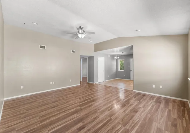Photo 3 of Sale Pending at 5752 Pinon Flats Rd Nw, Albuquerque, NM 87114 | MLS# 1110092 | Listing updated on 2026-09-13