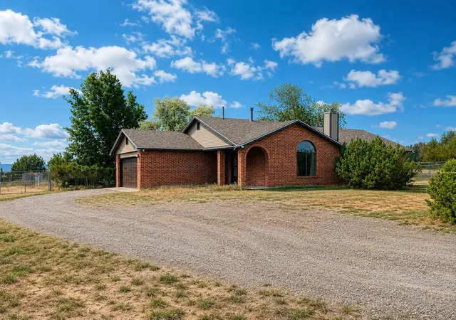 Photo 1 of Sale Pending at 16 Salida Del Sol Trl, Edgewood, NM 87015 | MLS# 1110096 | Listing updated on 2026-09-13
