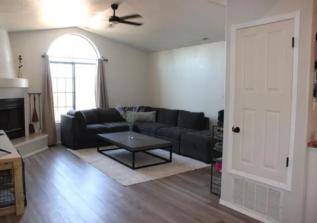 Photo 3 of Sale Pending at 16 Salida Del Sol Trl, Edgewood, NM 87015 | MLS# 1110096 | Listing updated on 2026-09-13