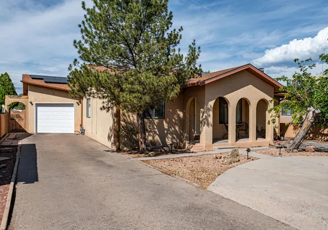 Photo 1 of Sale Pending at 811 San Andres Ave Nw, Albuquerque, NM 87107 | MLS# 1110098 | Listing updated on 2026-09-23
