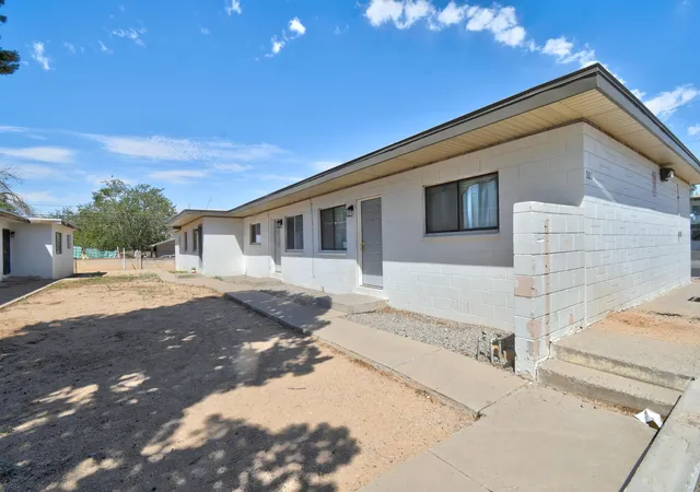 Photo 4 of Multi family home for sale at 501-505 Mesilla St Se, Albuquerque, NM 87108 | MLS# 1110109 | Listing updated on 2026-08-31