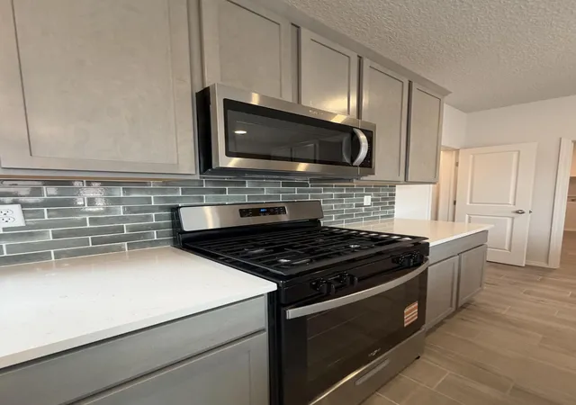 Photo 3 of Sale Pending at 1501 Gleneagles St Ne, Albuquerque, NM 87121 | MLS# 1110112 | Listing updated on 2026-09-14