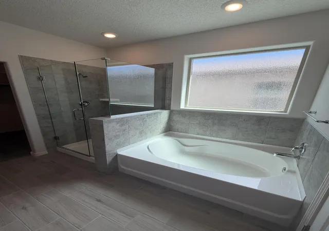 Photo 3 of Sale Pending at 1501 Gleneagles St Ne, Albuquerque, NM 87121 | MLS# 1110112 | Listing updated on 2026-09-14