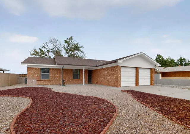 Photo 2 of Single family home for sale at 7401 Mayflower Rd Ne, Albuquerque, NM 87109 | MLS# 1110132 | Listing updated on 2026-09-24