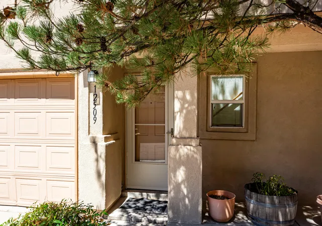 Photo 2 of Sale Pending at 12509 Snowmass Way Ne, Albuquerque, NM 87111 | MLS# 1110151 | Listing updated on 2026-09-04