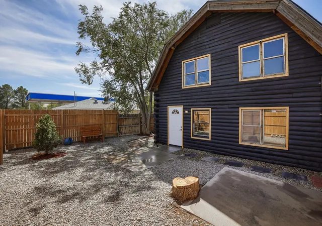 Photo 3 of Sale Pending at 1133 Louisiana Blvd SE, Albuquerque, NM 87108 | MLS# 1110170 | Listing updated on 2026-09-25