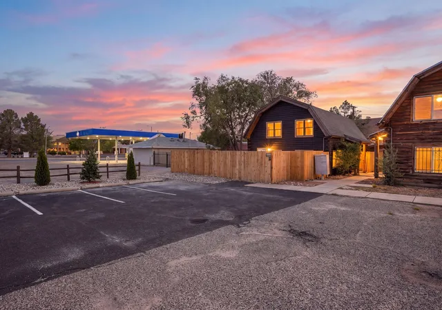 Photo 4 of Sale Pending at 1133 Louisiana Blvd SE, Albuquerque, NM 87108 | MLS# 1110170 | Listing updated on 2026-09-25