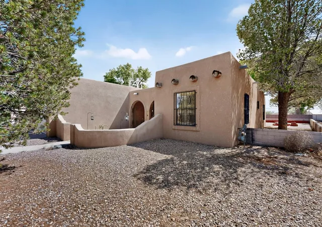 Photo 3 of Single family home for sale at 1021 Lee Trevino Dr, Rio Communities, NM 87002 | MLS# 1110174 | Listing updated on 2026-09-01