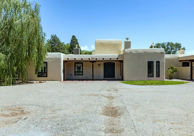 Photo 3 of Single family home for sale at 1718 Avenida Las Campanas NW, Los Ranchos, NM 87107 | MLS# 1110177 | Listing updated on 2026-09-24