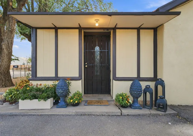 Photo 3 of Single family home for sale at 2929 Floral Rd NW, Albuquerque, NM 87104 | MLS# 1110143 | Listing updated on 2026-09-03