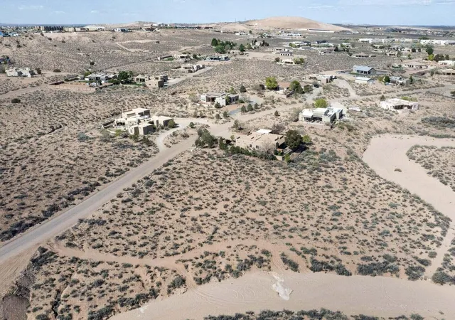 Photo 2 of Sale Pending at 4521 Huron Dr, Rio Rancho, NM 87144 | MLS# 1110193 | Listing updated on 2026-09-03