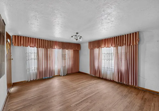 Photo 3 of Sale Pending at 2062 Tapia Blvd SW, Albuquerque, NM 87105 | MLS# 1110240 | Listing updated on 2026-09-09
