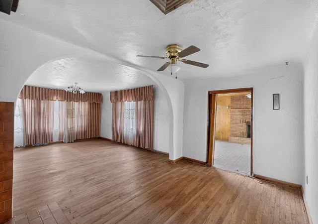 Photo 4 of Sale Pending at 2062 Tapia Blvd SW, Albuquerque, NM 87105 | MLS# 1110240 | Listing updated on 2026-09-09