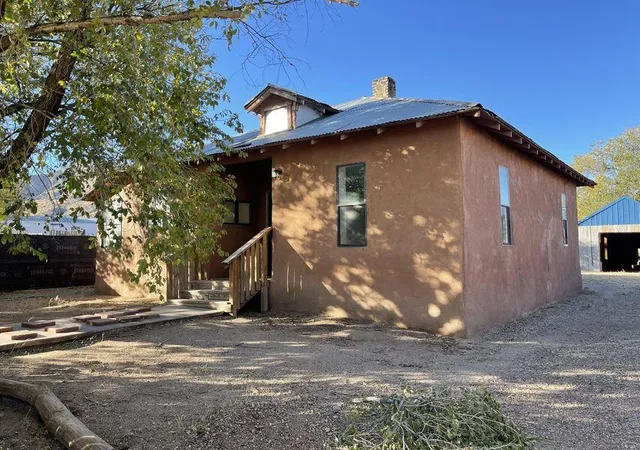 Photo 3 of Single family home for sale at 708 Spruce St, Magdalena, NM 87825 | MLS# 1110244 | Listing updated on 2026-09-12