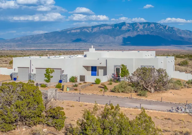 Photo 4 of Single family home for sale at 2324 Venada Rd NE, Rio Rancho, NM 87144 | MLS# 1110254 | Listing updated on 2026-09-02