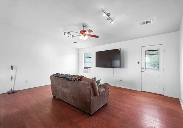 Photo 3 of Single family home for sale at 432 Mohawk St SW, Rio Rancho, NM 87124 | MLS# 1110245 | Listing updated on 2026-09-02