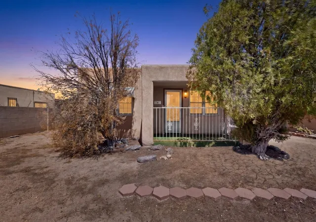 Photo 1 of Sale Pending at 823 Headingly Ave Nw, Albuquerque, NM 87107 | MLS# 1110189 | Listing updated on 2026-09-17