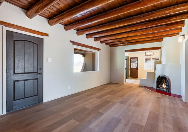 Photo 4 of Single family home for sale at 100 Tyler Rd NW, Albuquerque, NM 87107 | MLS# 1110265 | Listing updated on 2026-09-25