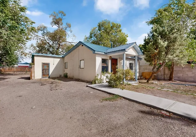 Photo 3 of Sale Pending at 320 324 49th Street Nw, Albuquerque, NM 87105 | MLS# 1110275 | Listing updated on 2026-09-12