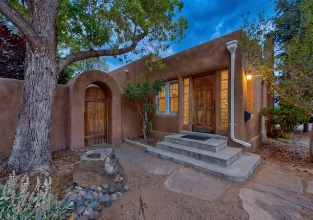 Photo 1 of Sale Pending at 315 Solano Dr Ne, Albuquerque, NM 87108 | MLS# 1110295 | Listing updated on 2026-09-09