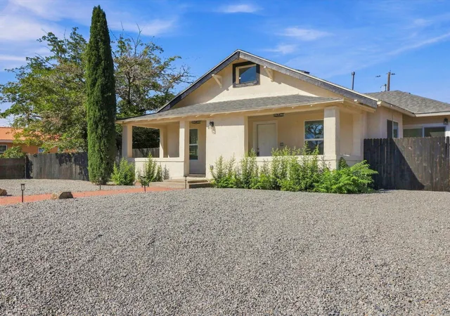 Photo 3 of Single family home for sale at 233 E Maxine St Ne, Albuquerque, NM 87123 | MLS# 1109958 | Listing updated on 2026-09-22