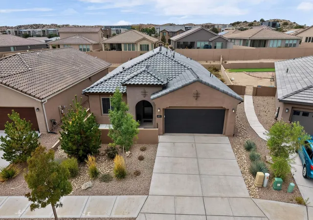 Photo 3 of Single family home for sale at 6231 Bryce Cyn Ln NE, Rio Rancho, NM 87144 | MLS# 1110318 | Listing updated on 2026-09-10