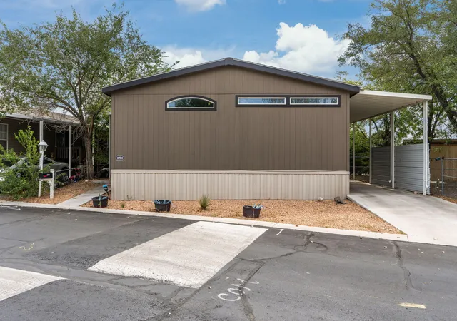 Photo 2 of Manufactured home for sale at 11704 Wild Horse Trl Se, Albuquerque, NM 87123 | MLS# 1110338 | Listing updated on 2026-09-11
