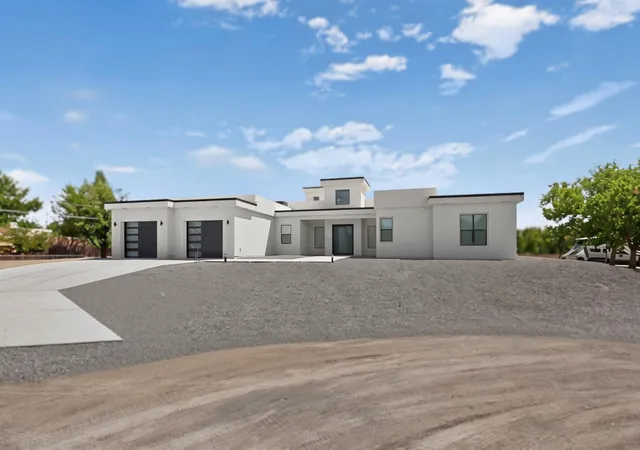 Photo 3 of Single family home for sale at 1367 Rivas Rd, Los Lunas, NM 87031 | MLS# 1110353 | Listing updated on 2026-09-04