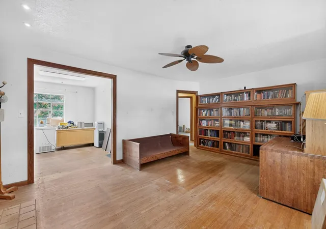 Photo 3 of Sale Pending at 4622 Idlewilde Ln SE, Albuquerque, NM 87108 | MLS# 1110355 | Listing updated on 2026-09-08
