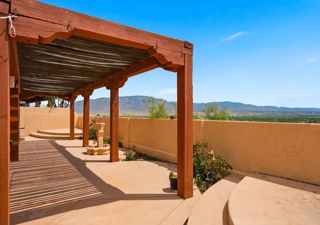 Photo 2 of Sale Pending at 1338 Mountain Vista Dr Se, Rio Rancho, NM 87124 | MLS# 1110361 | Listing updated on 2026-09-08