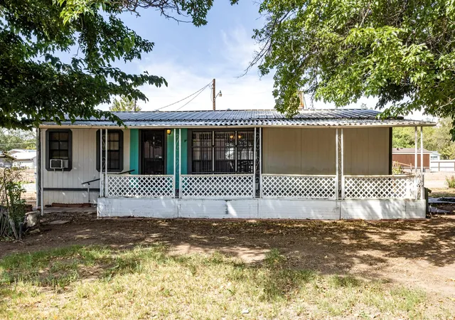 Photo 3 of Manufactured home for sale at 07 Mount Laurel St, Los Lunas, NM 87031 | MLS# 1110398 | Listing updated on 2026-09-04