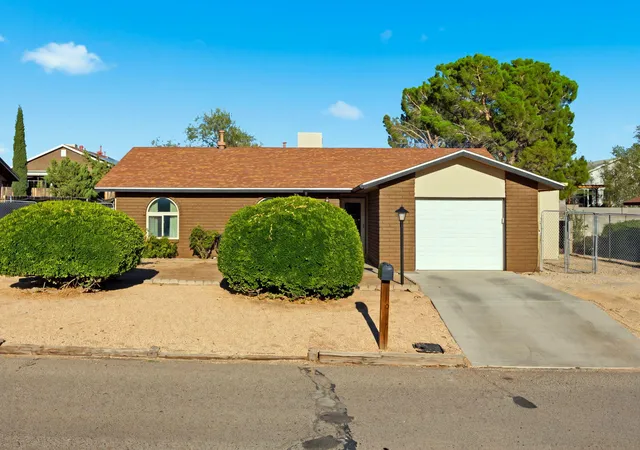 Photo 1 of Sale Pending at 232 17th Street Se, Rio Rancho, NM 87124 | MLS# 1110376 | Listing updated on 2026-09-10