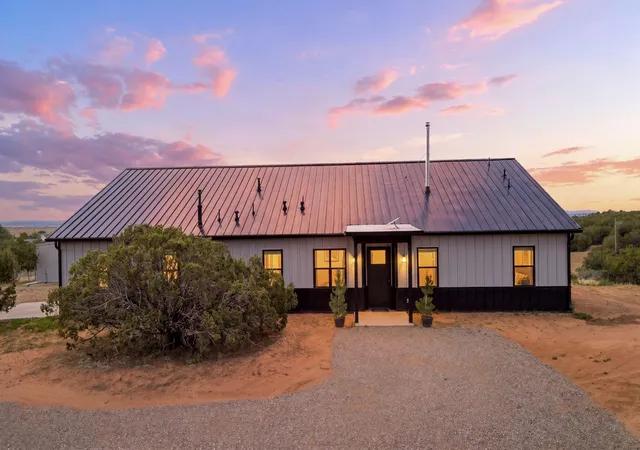 Photo 2 of Single family home for sale at 8 S Horton Rd, Edgewood, NM 87015 | MLS# 1110397 | Listing updated on 2026-09-29