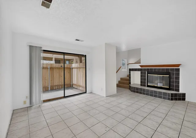 Photo 3 of Condo for sale at 2900 Vista Del Rey NE #UNIT 25B, Albuquerque, NM 87112 | MLS# 1110405 | Listing updated on 2026-09-12