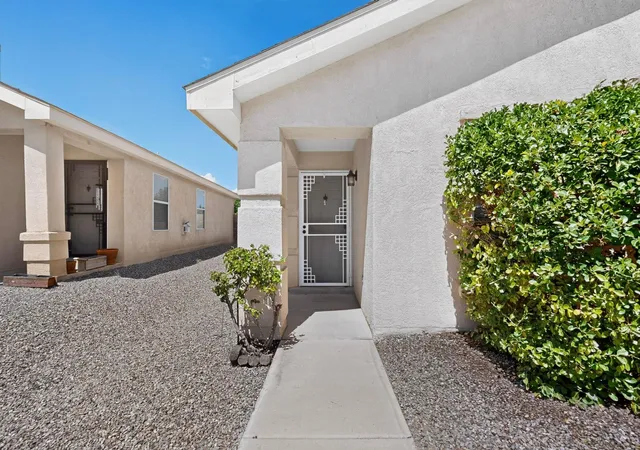 Photo 3 of Sale Pending at 7535 Cripple Crk Rd Nw, Albuquerque, NM 87114 | MLS# 1110406 | Listing updated on 2026-09-19