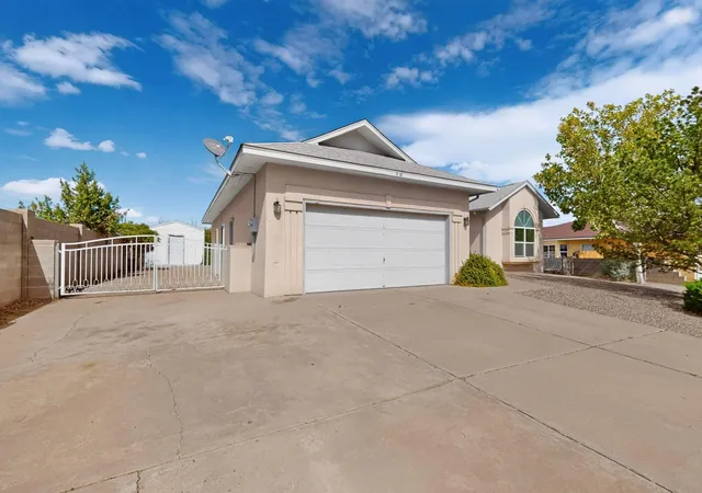 Photo 2 of Sale Pending at 7201 Syr Ct Ne, Rio Rancho, NM 87144 | MLS# 1110421 | Listing updated on 2026-09-06