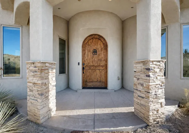 Photo 1 of Single family home for sale at 3 Quiet Ln, Corrales, NM 87048 | MLS# 1110422 | Listing updated on 2026-09-04