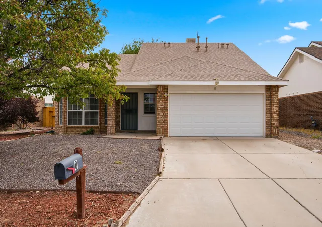 Photo 3 of Single family home for sale at 8 Apache Plume Rd, Los Lunas, NM 87031 | MLS# 1110424 | Listing updated on 2026-09-04