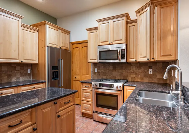 Photo 4 of Sale Pending at 10513 Olympic Pl NW, Albuquerque, NM 87114 | MLS# 1110431 | Listing updated on 2026-09-25