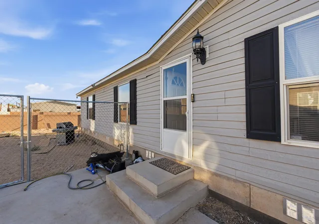 Photo 2 of Manufactured home for sale at 3811 Milan Ct Sw, Albuquerque, NM 87121 | MLS# 1110450 | Listing updated on 2026-09-04