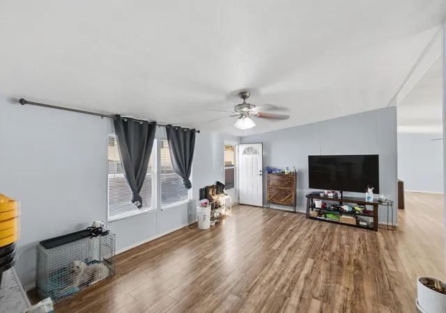 Photo 3 of Manufactured home for sale at 3811 Milan Ct Sw, Albuquerque, NM 87121 | MLS# 1110450 | Listing updated on 2026-09-04