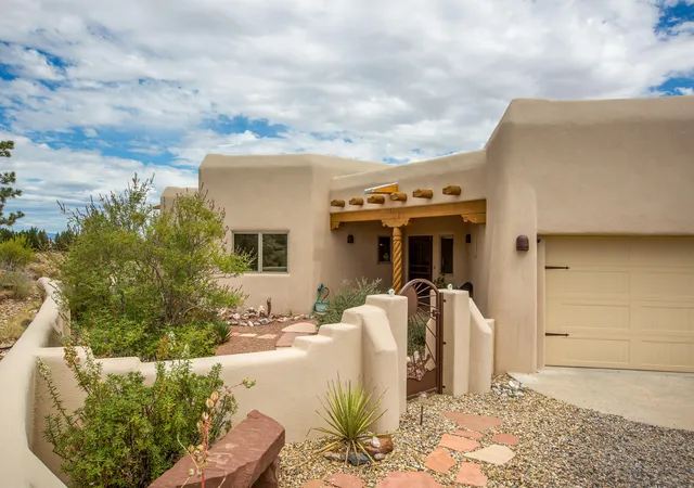 Photo 2 of Single family home for sale at 32 Petroglyph Trl, Placitas, NM 87043 | MLS# 1110456 | Listing updated on 2026-09-24