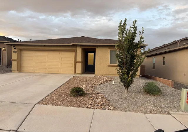 Photo 3 of Single family home for sale at 5020 Grace St Sw, Los Lunas, NM 87031 | MLS# 1110458 | Listing updated on 2026-09-17