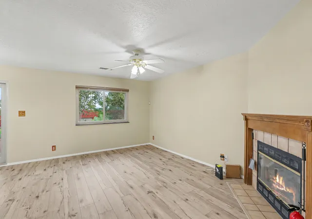 Photo 2 of Sale Pending at 4076 Montreal Loop Ne, Rio Rancho, NM 87144 | MLS# 1110473 | Listing updated on 2026-09-07