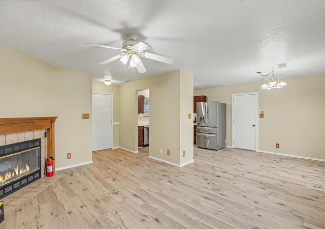 Photo 4 of Sale Pending at 4076 Montreal Loop NE, Rio Rancho, NM 87144 | MLS# 1110473 | Listing updated on 2026-09-07