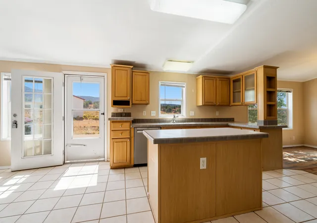 Photo 3 of Manufactured home for sale at 2201 Vista Hermosa Rd, Jemez Pueblo, NM 87024 | MLS# 1110478 | Listing updated on 2026-10-01