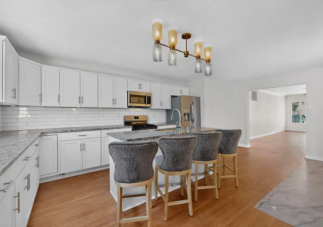 Photo 3 of Single family home for sale at 4700 Crest Ave SE, Albuquerque, NM 87108 | MLS# 1110488 | Listing updated on 2026-09-27