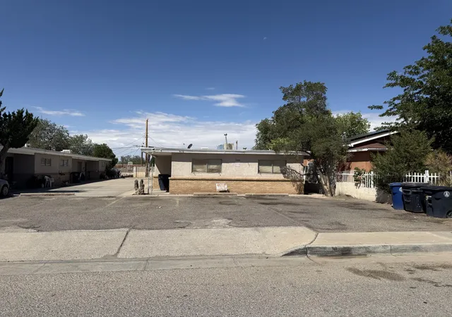 Photo 2 of Multi family home for sale at 415 Virginia St Se, Albuquerque, NM 87108 | MLS# 1110495 | Listing updated on 2026-09-05