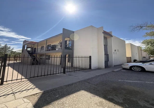 Photo 2 of Multi family home for sale at 536 Palomas Dr Se, Albuquerque, NM 87108 | MLS# 1110498 | Listing updated on 2026-09-05