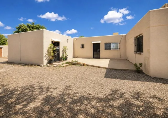 Photo 3 of Multi family home for sale at 609 641 Mesilla St Se, Albuquerque, NM 87108 | MLS# 1110504 | Listing updated on 2026-09-05